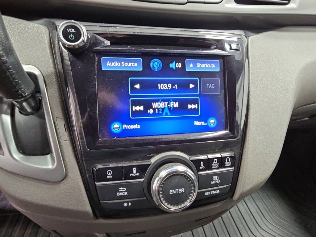 Used 2016 Honda Odyssey Touring Elite image 14