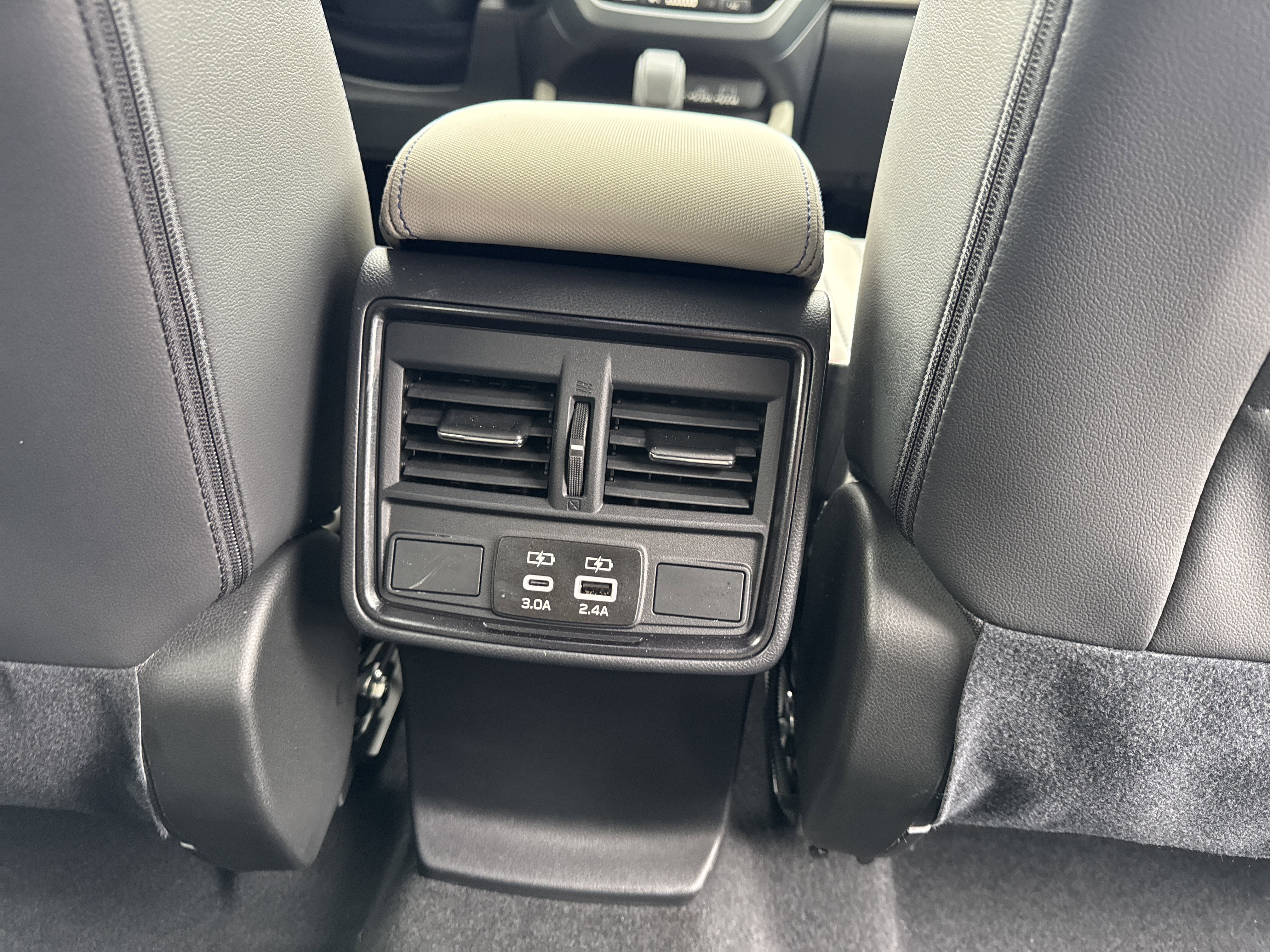 Certified 2025 Subaru Forester Limited image 24