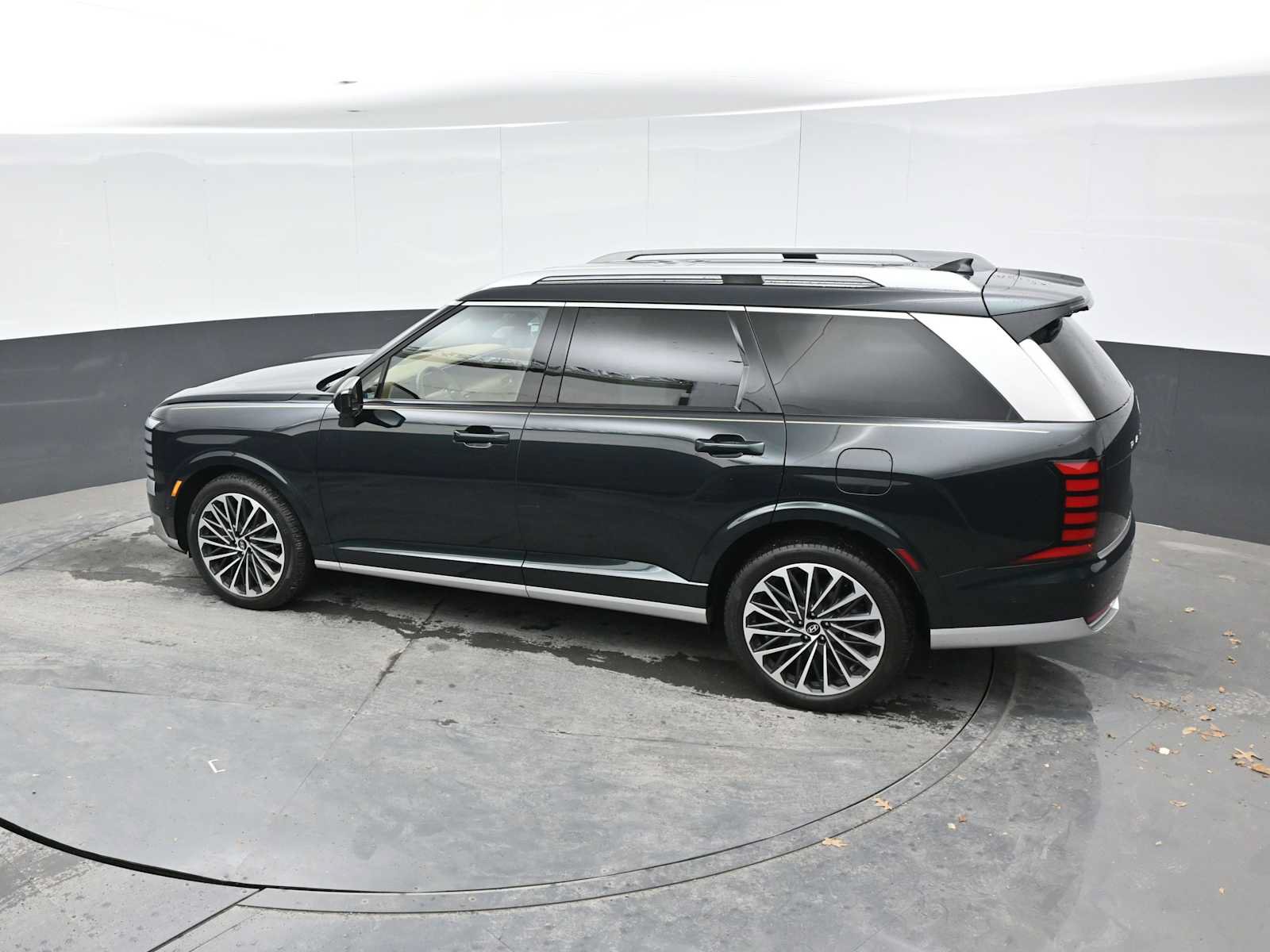 Used 2026 Hyundai Palisade Calligraphy AWD/4WD image 13