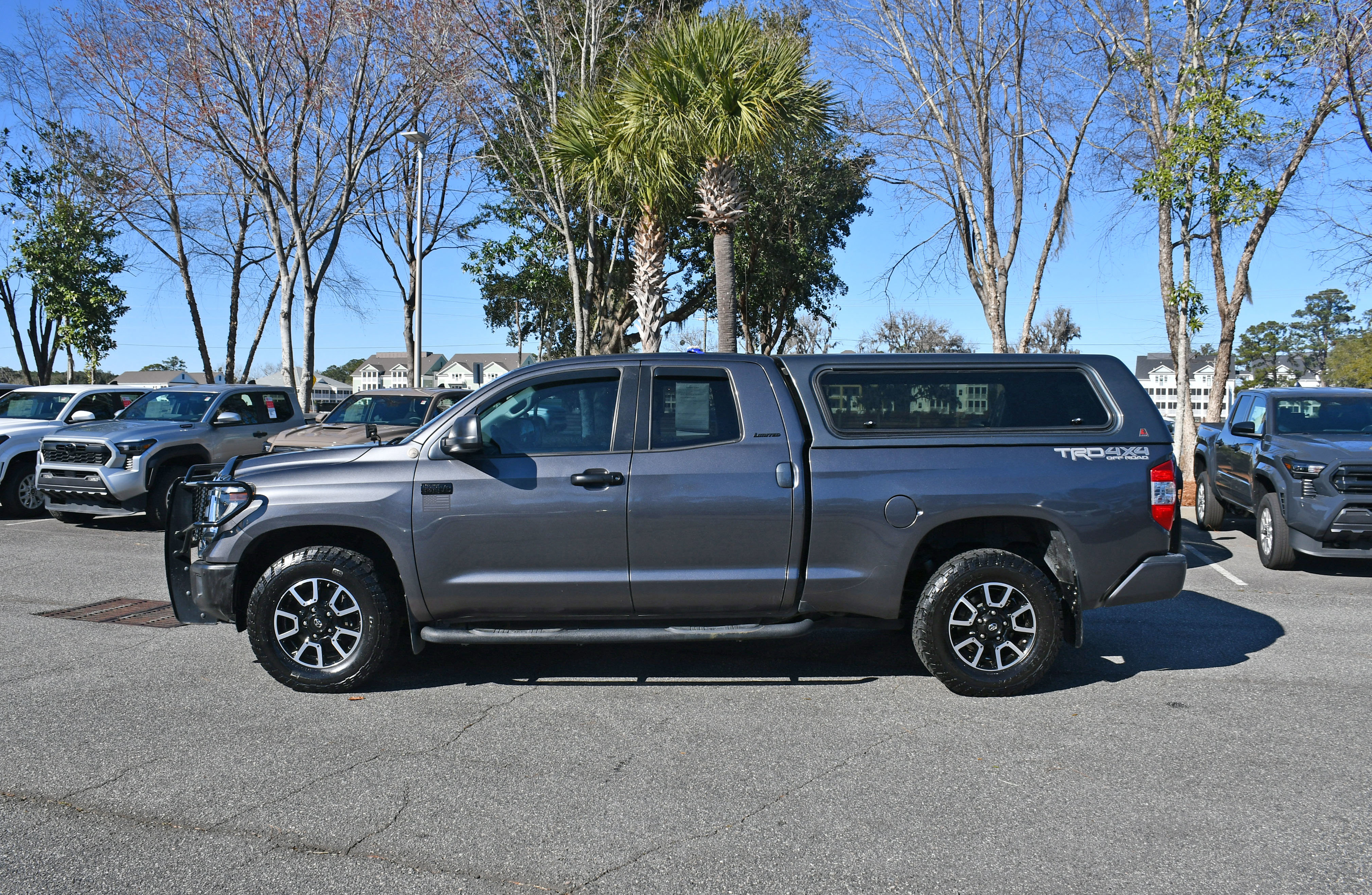 Used 2019 Toyota Tundra Limited image 2