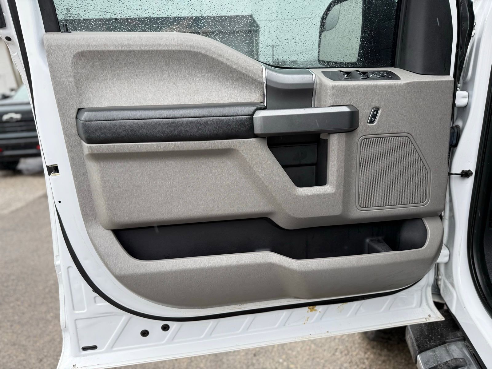 Used 2018 Ford F150 XLT w/ Equipment Group 301A Mid AWD/4WD image 10