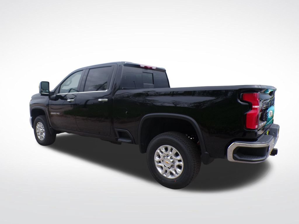 New 2026 Chevrolet Silverado 2500 LTZ w/ LTZ Convenience Package AWD/4WD image 3