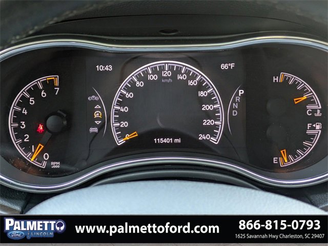 Used 2017 Jeep Grand Cherokee Limited w/ Luxury Group II image 28