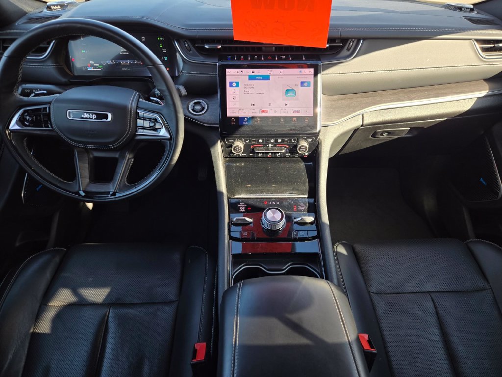 Used 2023 Jeep Grand Cherokee Overland w/ Advanced Protech Group III AWD/4WD image 12