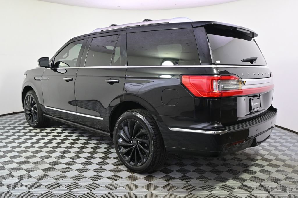 Used 2021 Lincoln Navigator Reserve AWD/4WD image 3