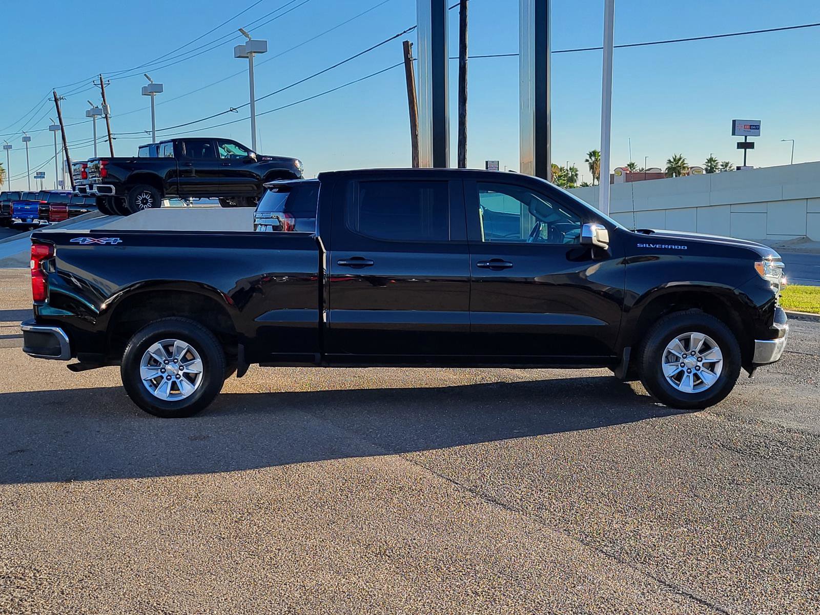 Used 2023 Chevrolet Silverado 1500 LT w/ Protection Package image 6