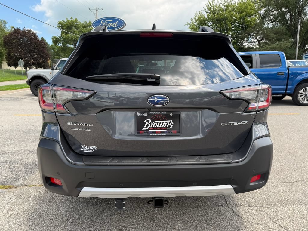 Used 2023 Subaru Outback Limited AWD/4WD image 5
