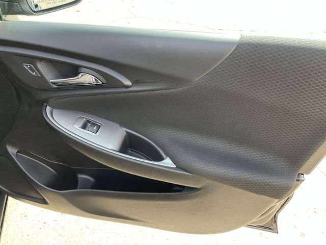 Used 2023 Chevrolet Malibu LT FWD image 16