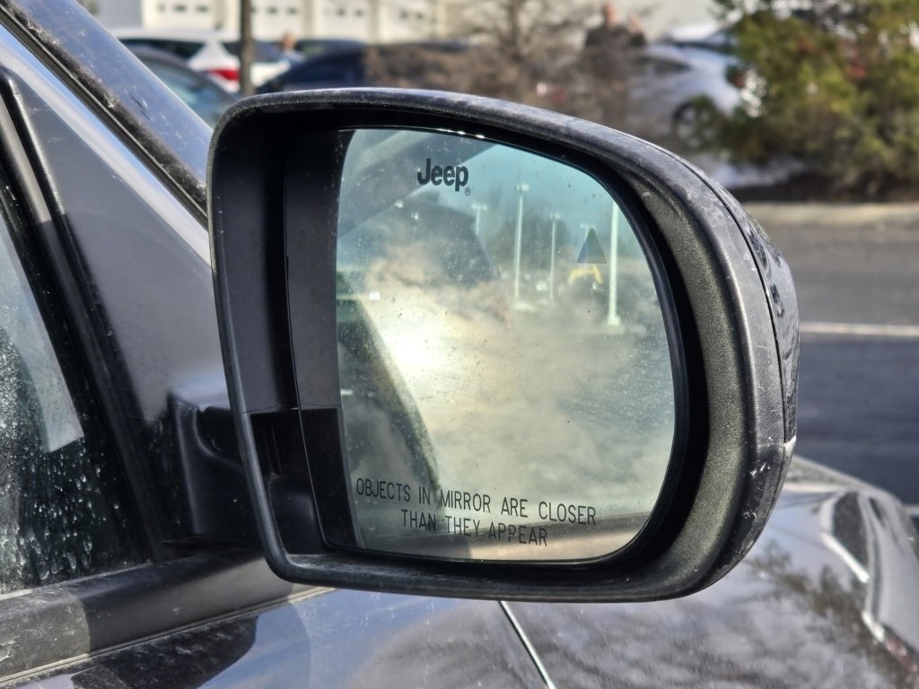 Used 2023 Jeep Compass Latitude w/ Convenience Group image 20