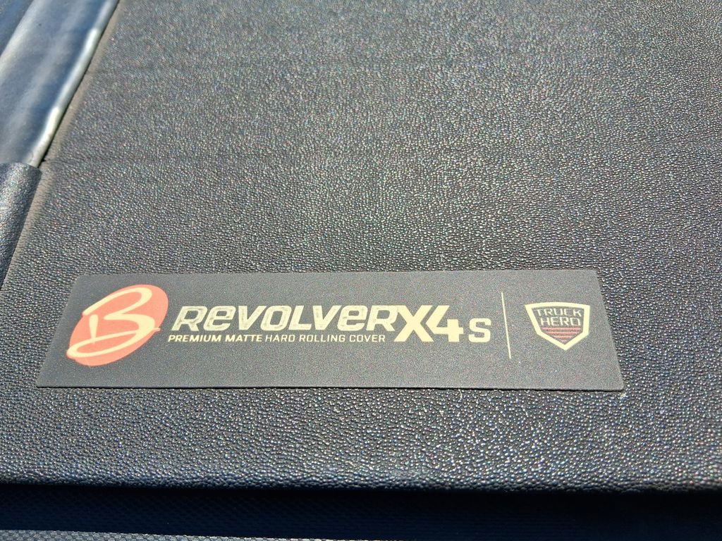 Used 2023 Chevrolet Colorado LT w/ LT Convenience Package III AWD/4WD image 12