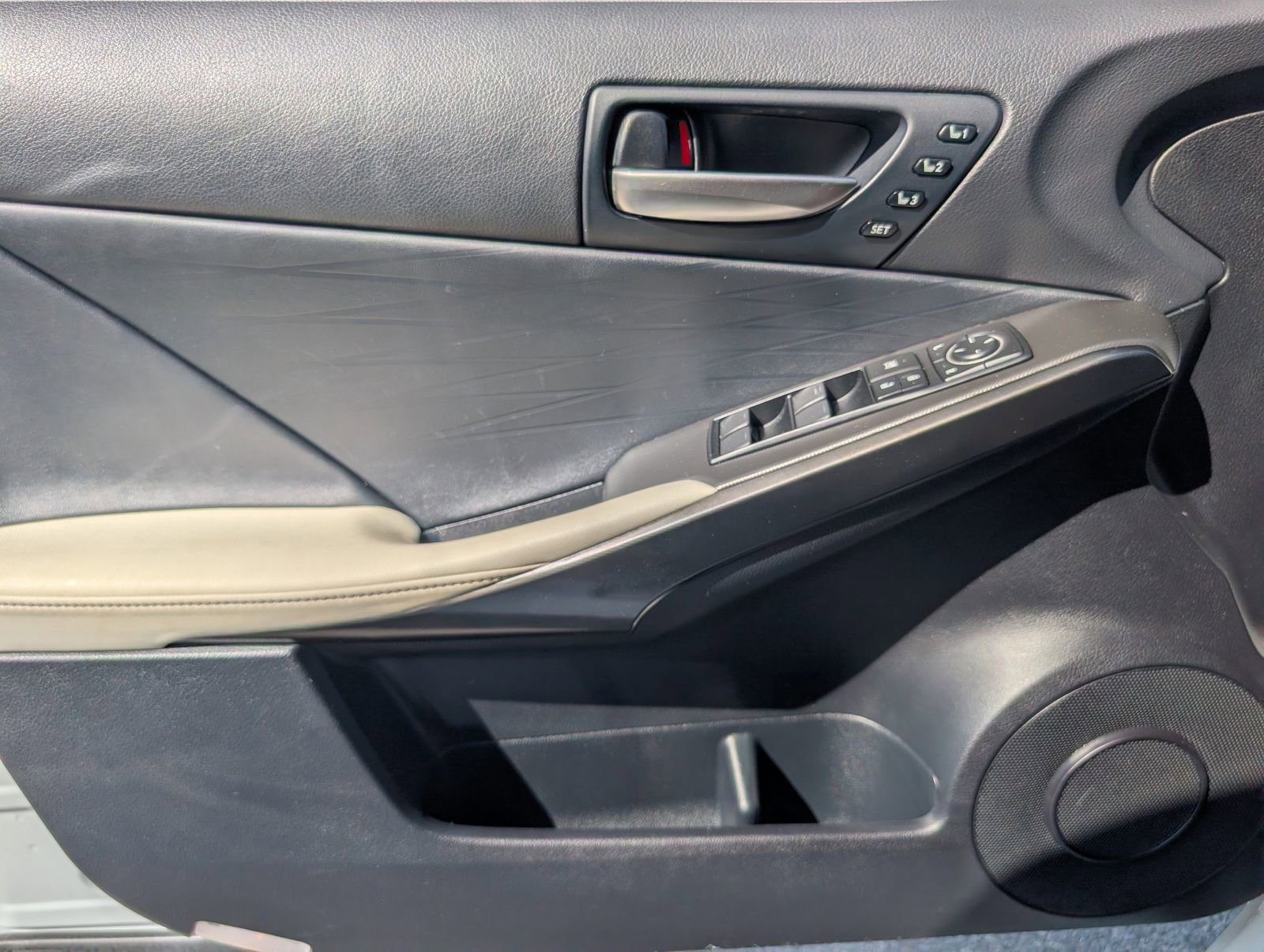 Used 2022 Lexus IS 350 F Sport RWD image 28