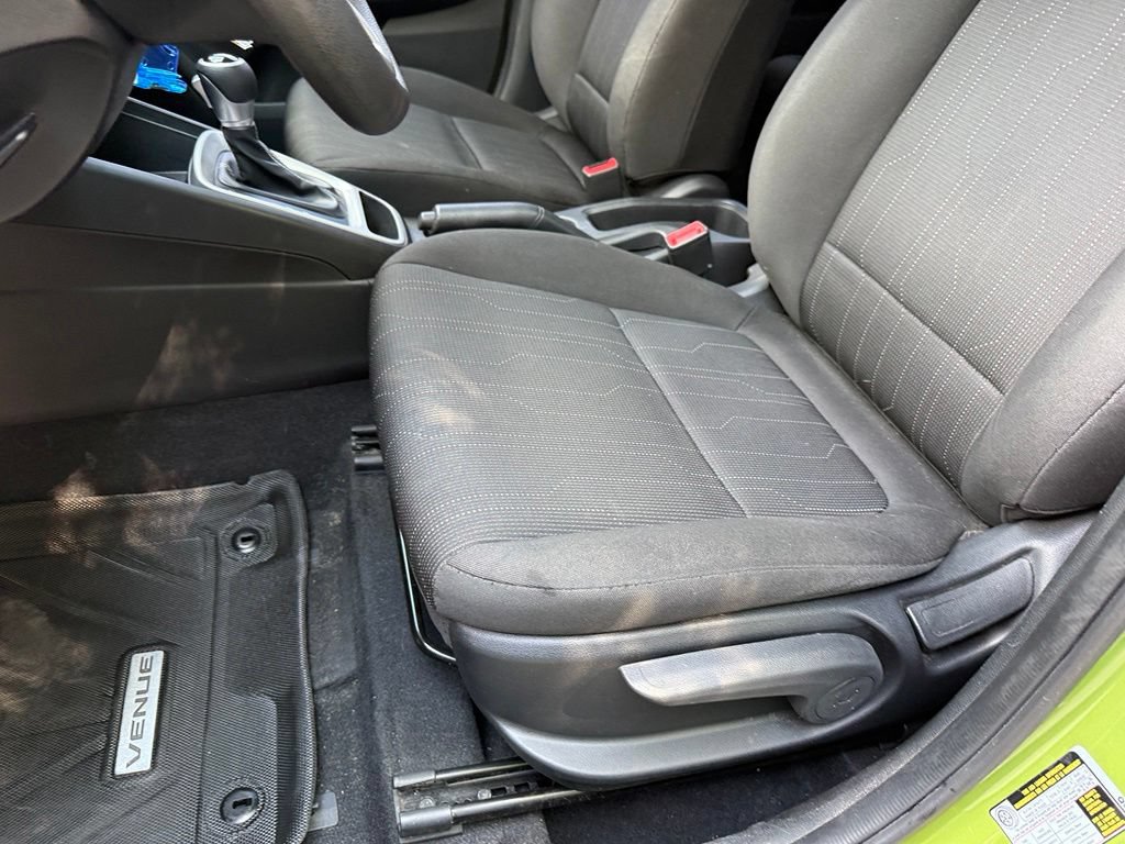 Used 2020 Hyundai Venue SE FWD image 23