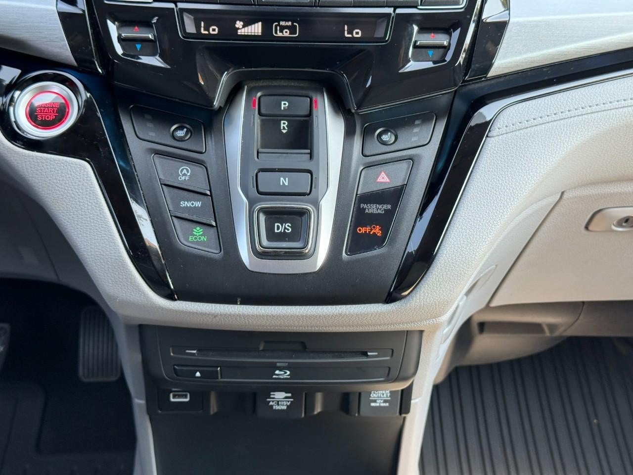 Used 2023 Honda Odyssey Touring image 18