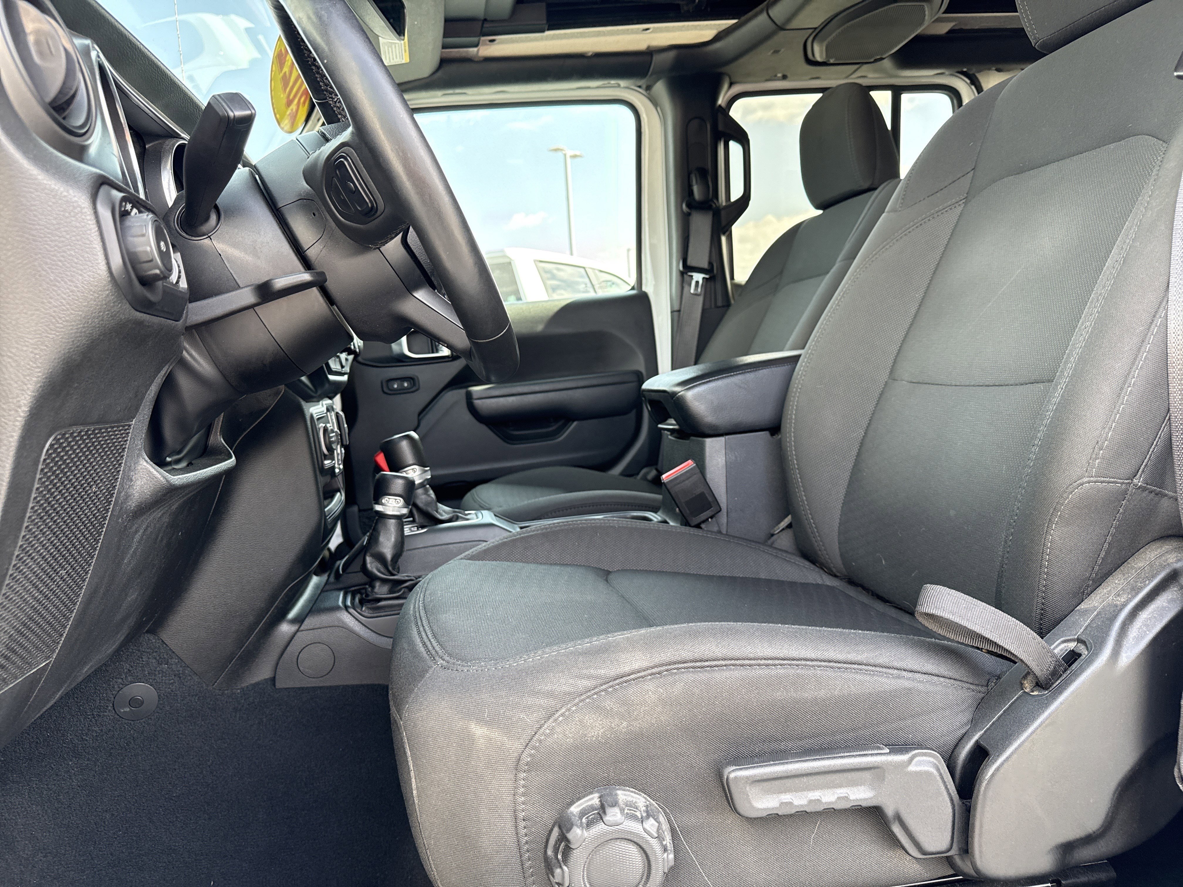 Used 2022 Jeep Wrangler Unlimited Sport w/ Sun And Sound Package image 15