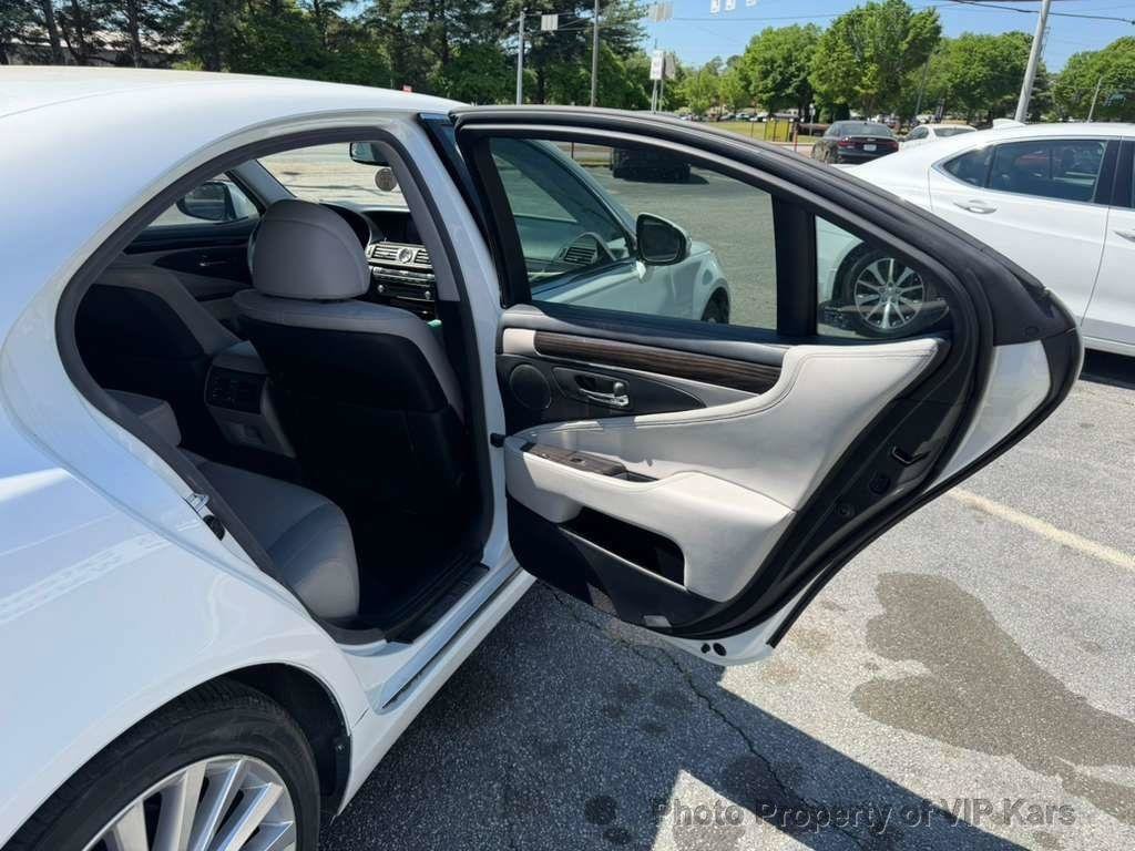 Used 2013 Lexus LS 460 w/ Comfort Pkg RWD image 11