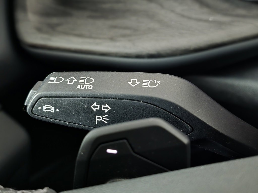 Certified 2025 Audi Q5 Premium w/ Convenience Package image 29