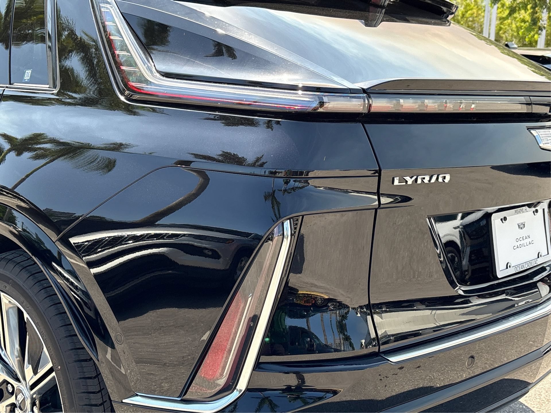 New 2026 Cadillac Lyriq Signature Luxury w/ Nappa Leather Package RWD image 15