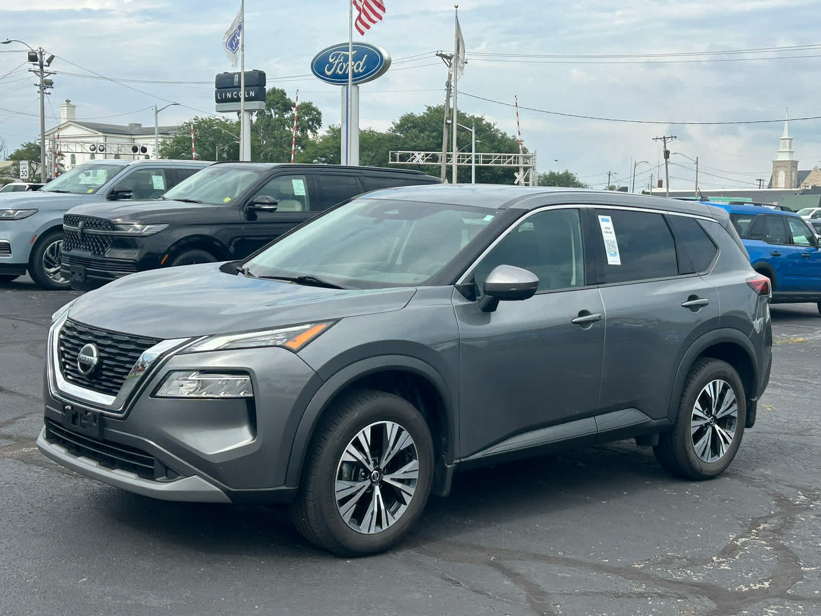 Used 2021 Nissan Rogue SV AWD/4WD image 2