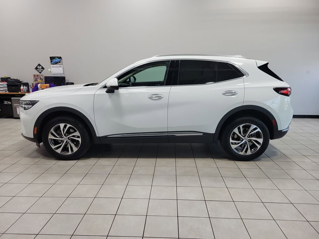 Used 2022 Buick Envision Essence w/ Safety Package FWD image 9