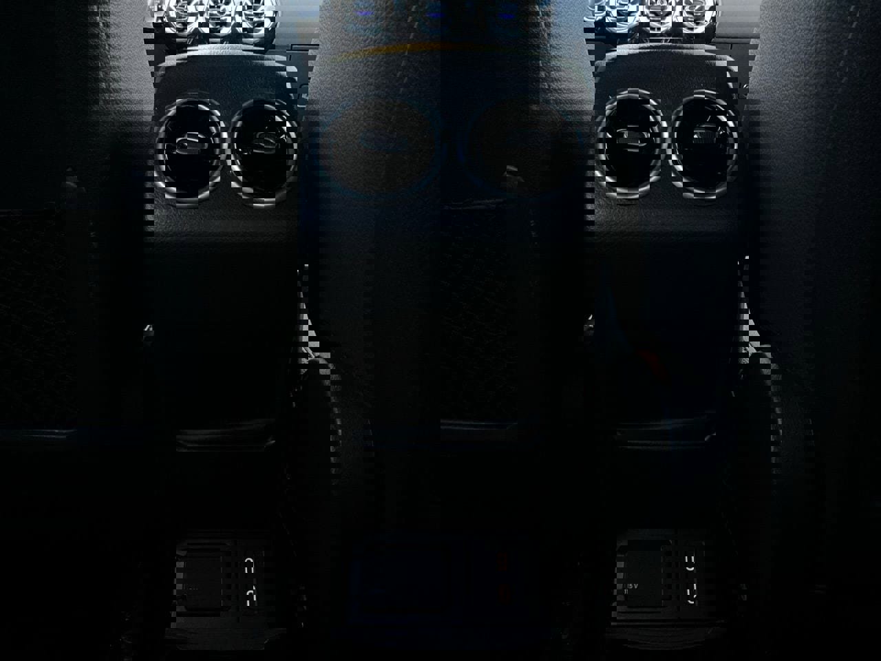 Used 2025 Mercedes-Benz GLA 250 4MATIC image 13