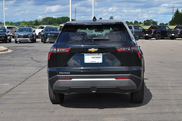 New 2026 Chevrolet Equinox LT w/ Safety and Technology Package FWD image 4