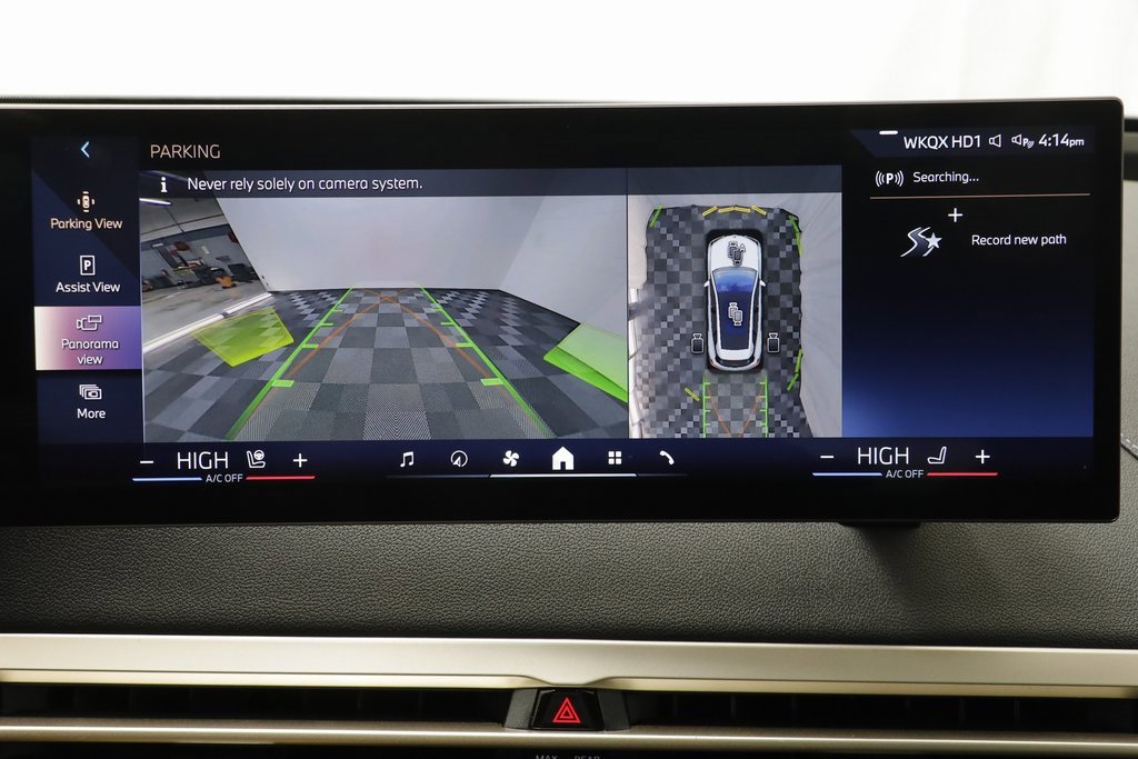 Used 2025 BMW iX xDrive50 image 12