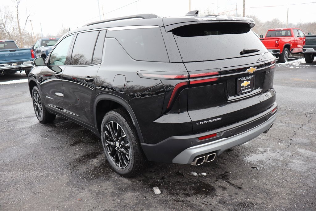 Used 2025 Chevrolet Traverse LT w/ Sun and Wheel Package image 32