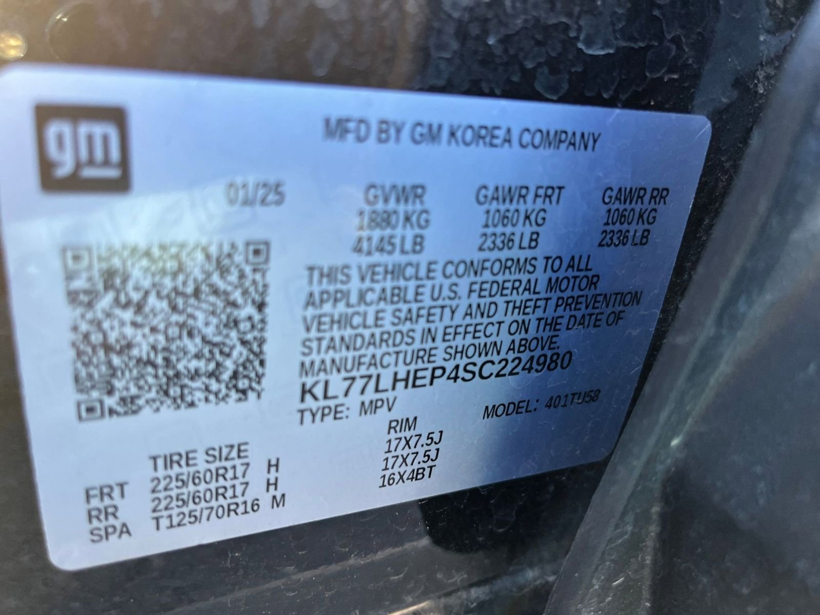 Used 2025 Chevrolet Trax LT FWD image 28