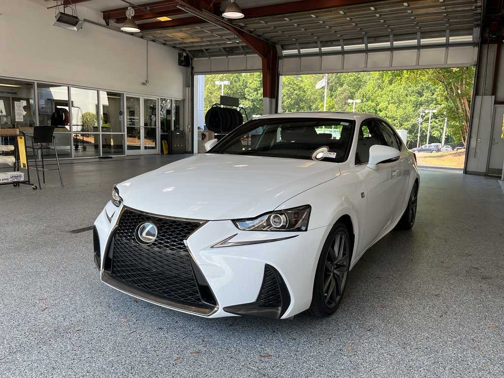 Used 2017 Lexus IS 200t F Sport w/ F Sport Package RWD image 4