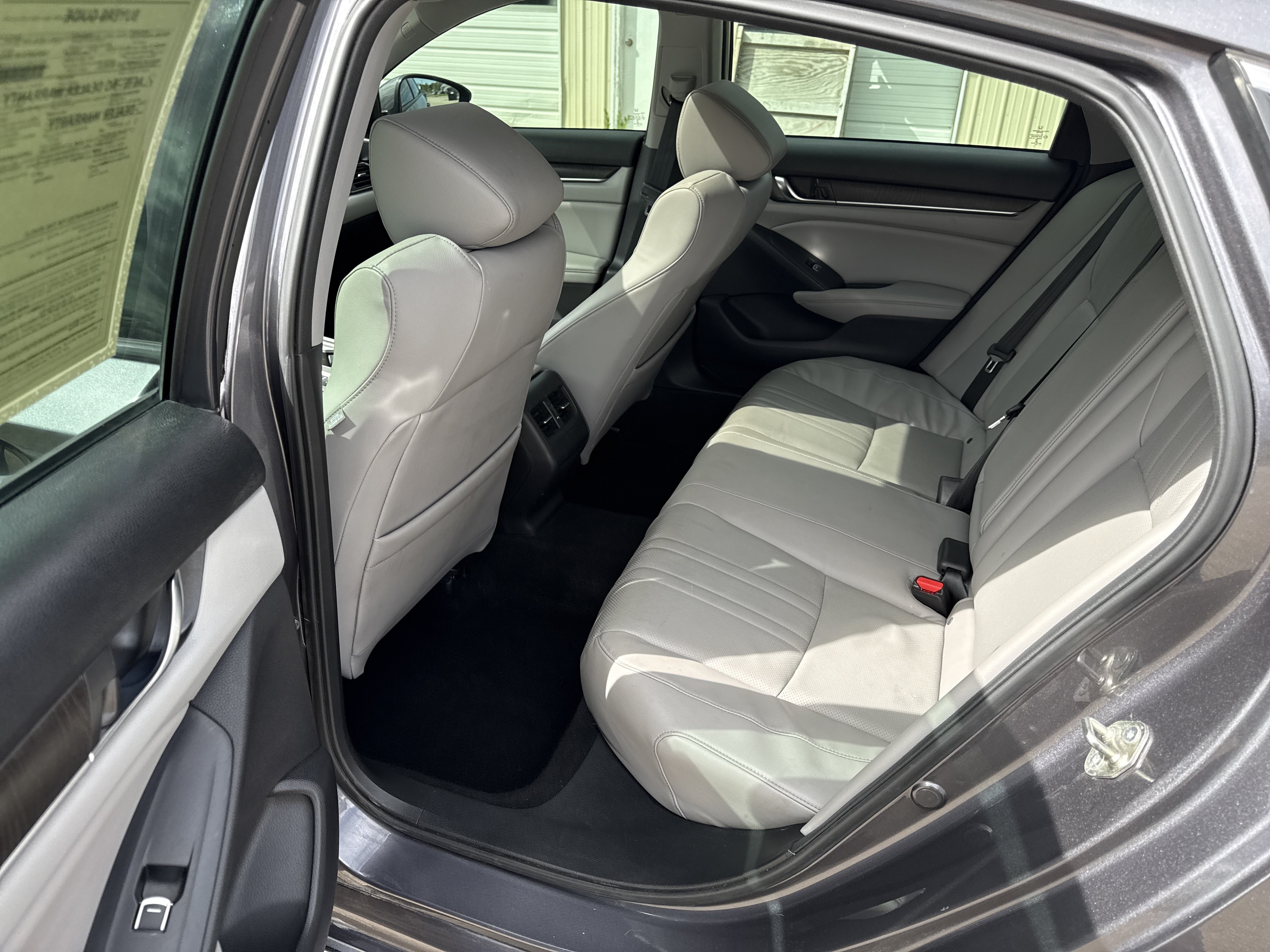 Used 2018 Honda Accord EX-L image 17