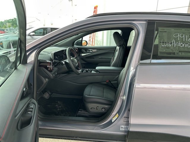 New 2025 Chevrolet Blazer EV RS image 13