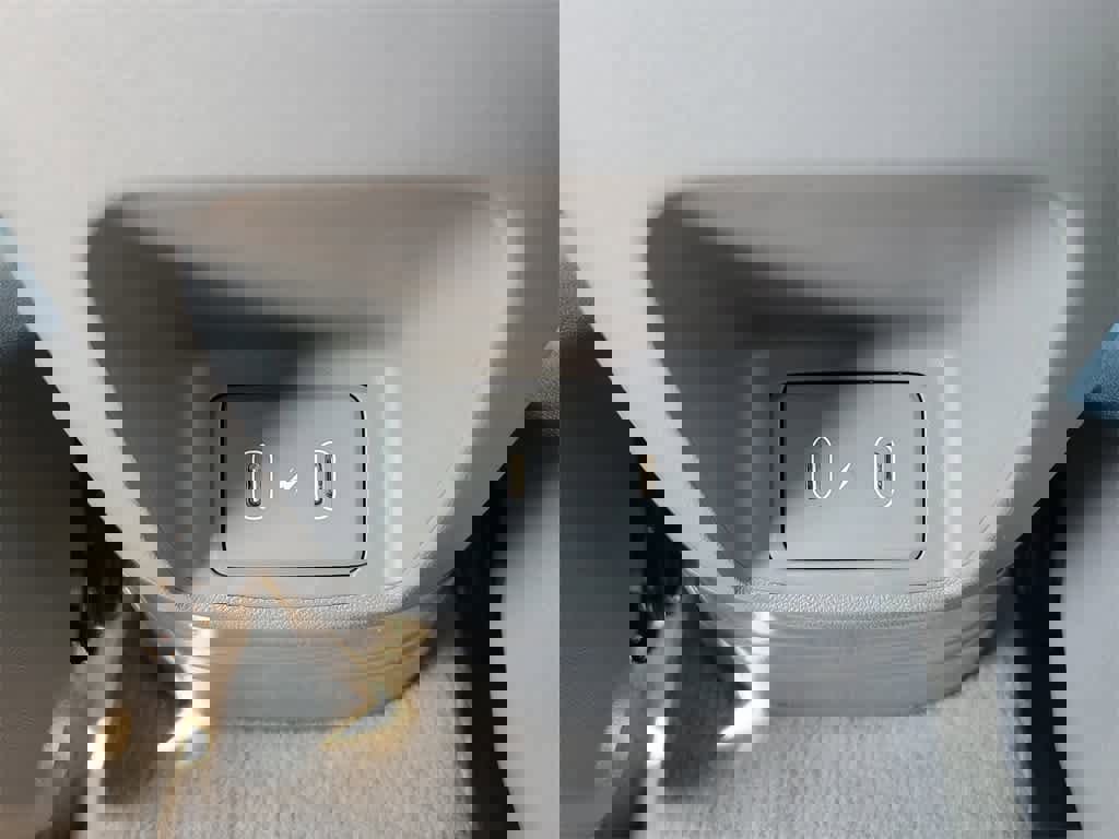 New 2025 Hyundai Elantra SEL image 10