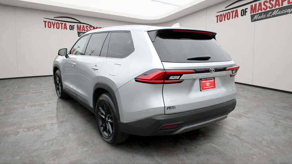 Certified 2024 Toyota Grand Highlander Platinum image 3