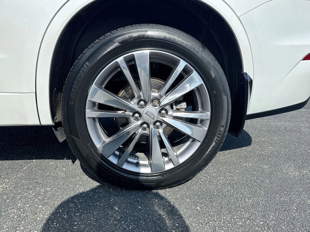 Used 2023 Cadillac XT6 Premium Luxury w/ LPO, Floor Liner Package AWD/4WD image 29