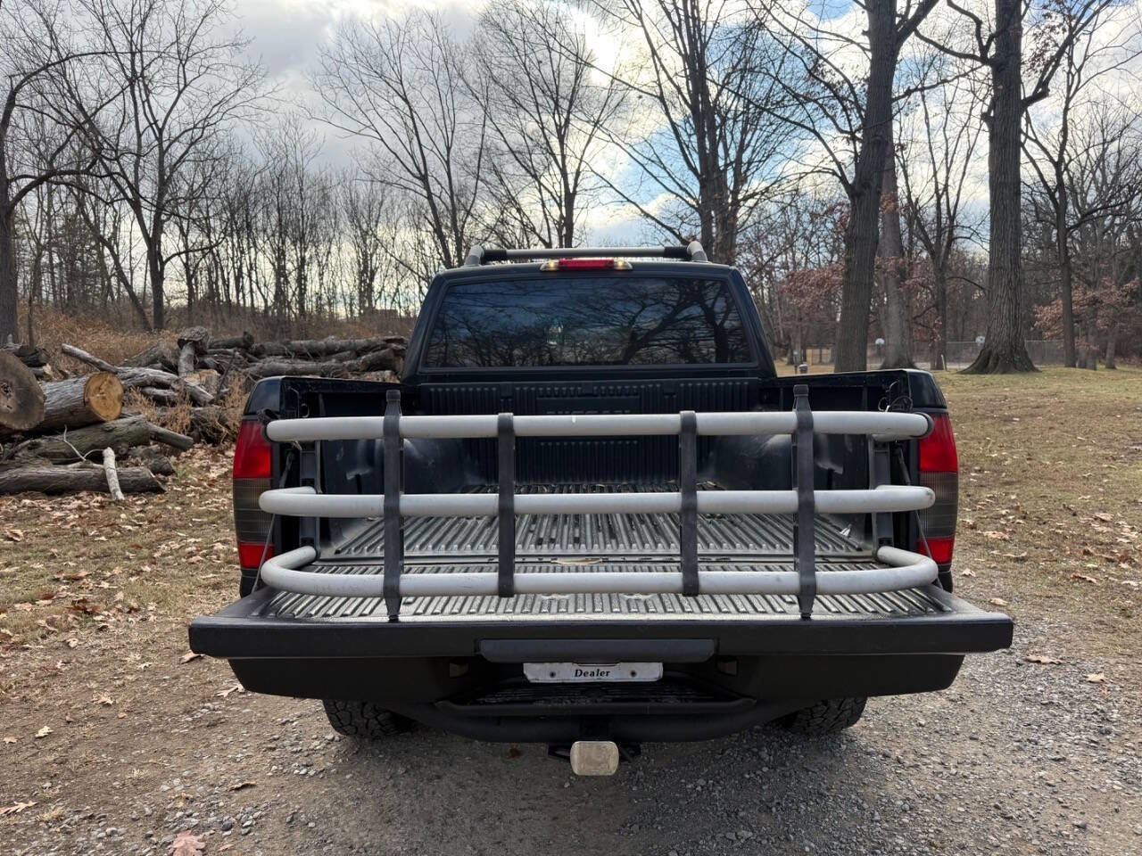 Used 2002 Nissan Frontier SE image 14