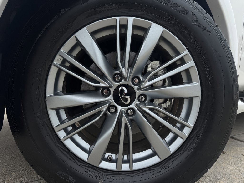 Used 2023 INFINITI QX80 Luxe w/ Cargo Package AWD/4WD image 9