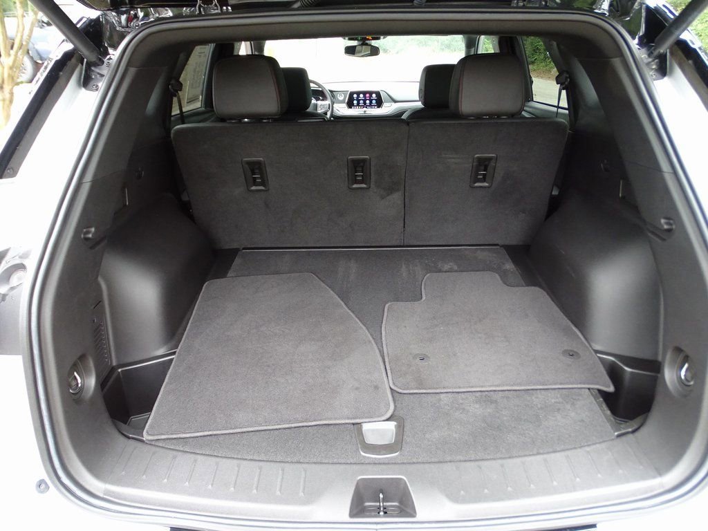 Used 2022 Chevrolet Blazer RS image 9