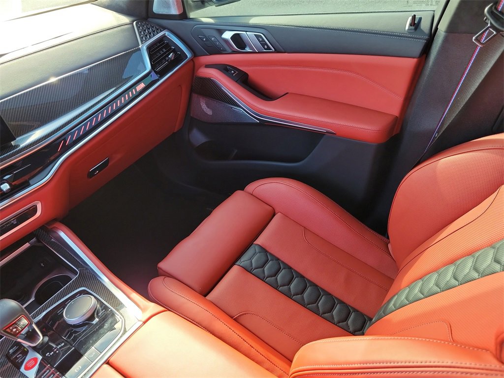 Used 2026 BMW X5 M Competition w/ Executive Package image 19