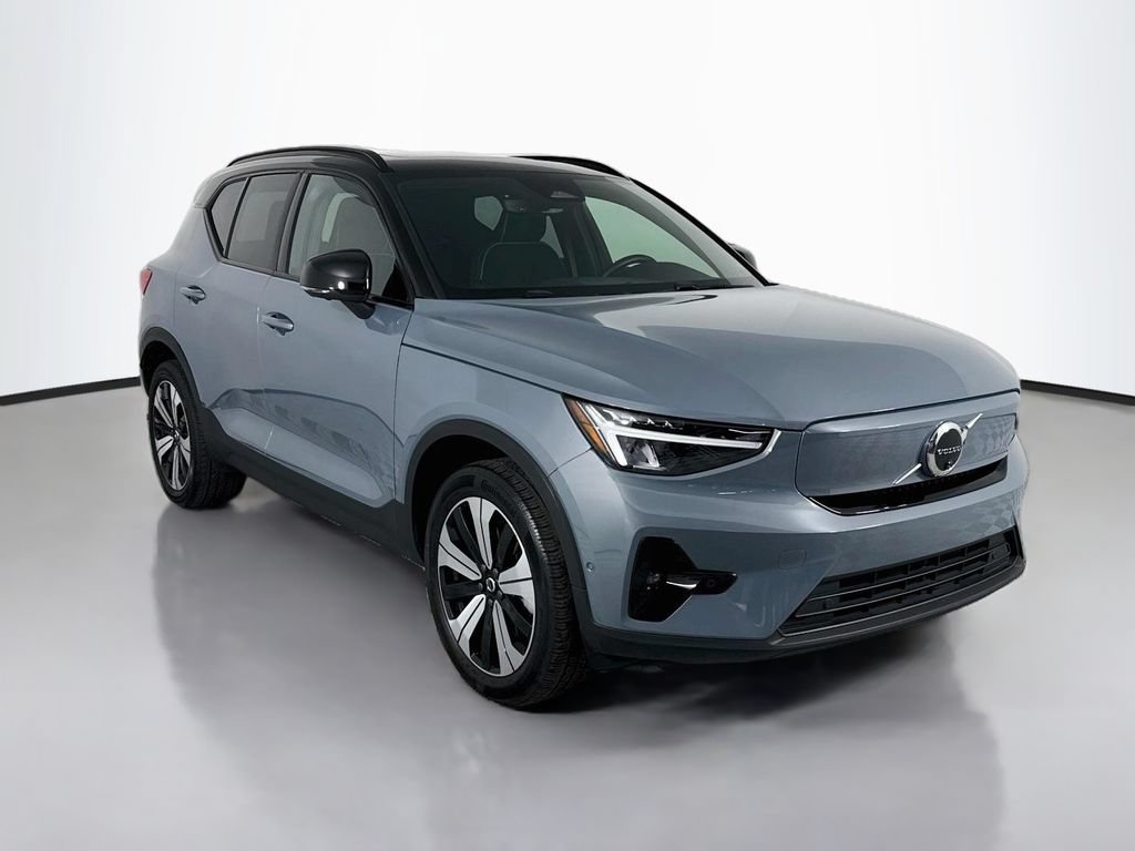 Used 2023 Volvo XC40 Recharge Plus AWD/4WD image 7