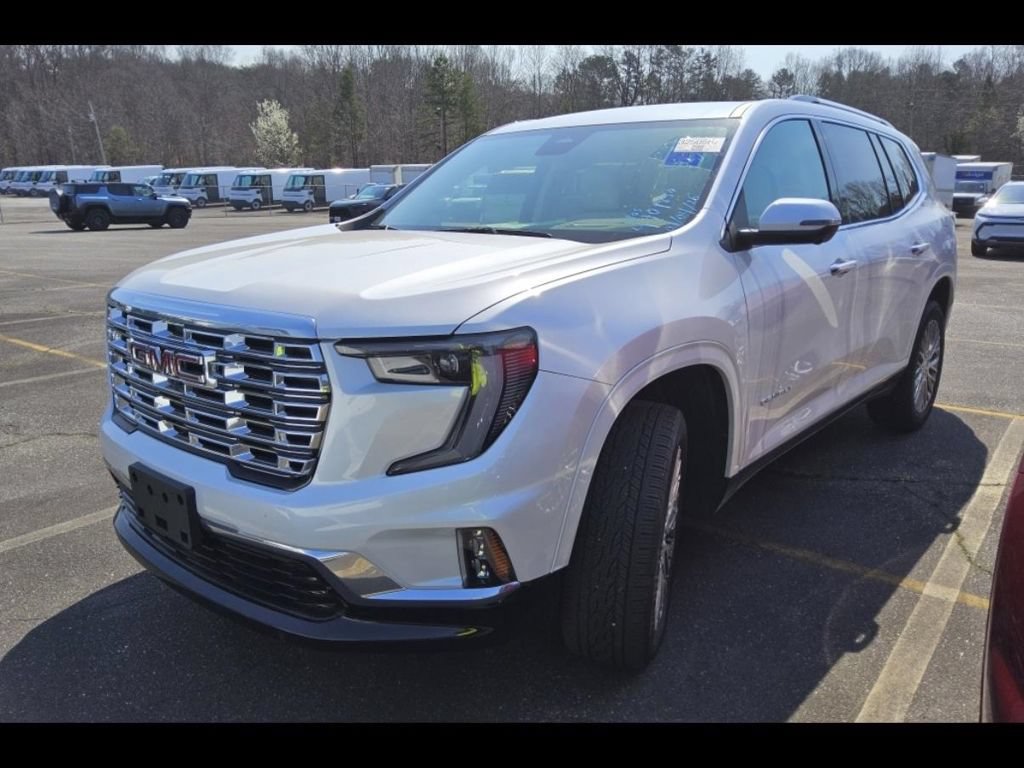 Used 2025 GMC Acadia Denali w/ LPO, Floor Liner Package FWD image 3