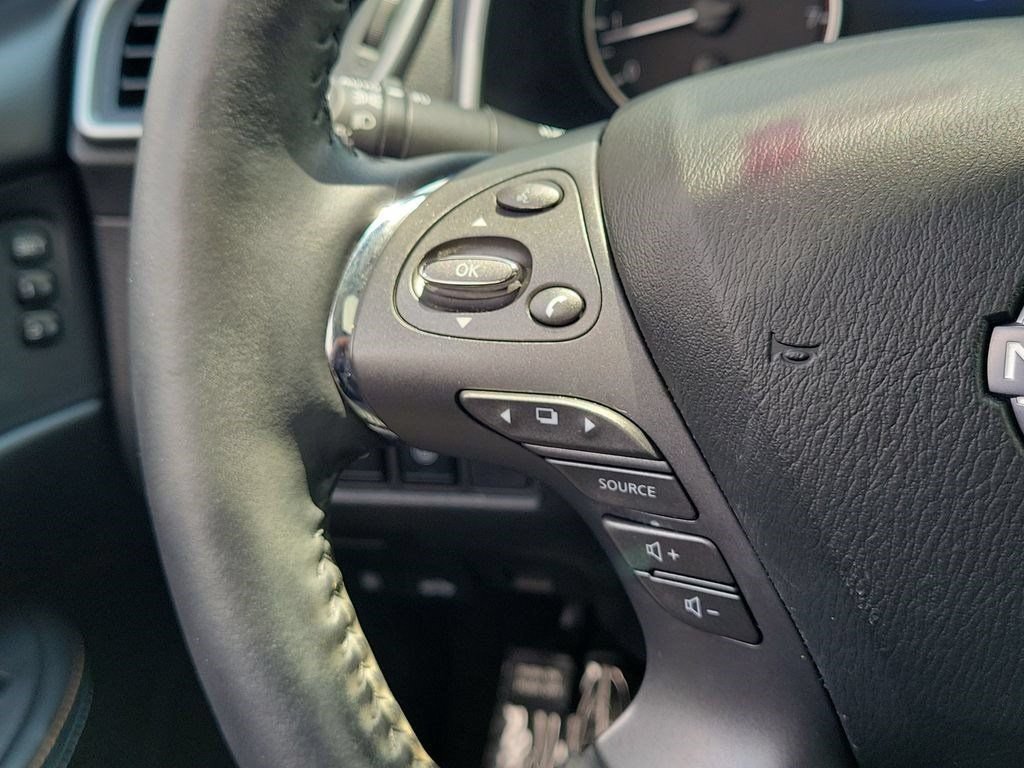 Used 2023 Nissan Murano Platinum w/ Cargo Package FWD image 11