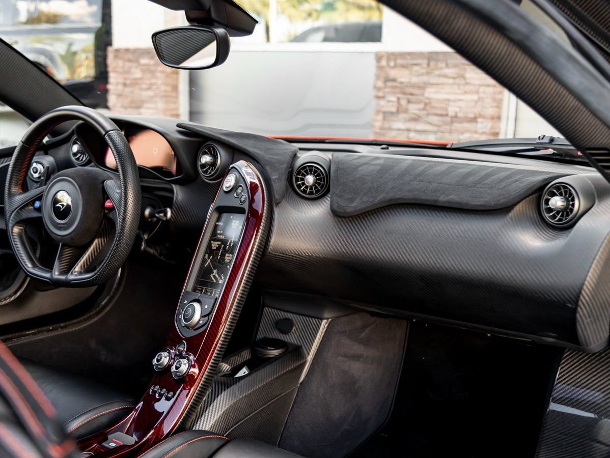 Used 2015 McLaren P1 RWD image 24