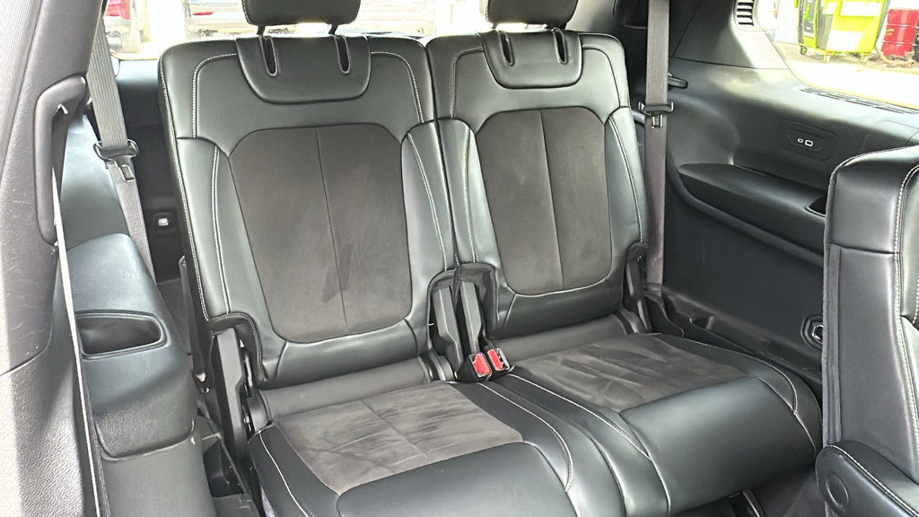 Used 2022 Jeep Grand Cherokee L Laredo AWD/4WD image 29