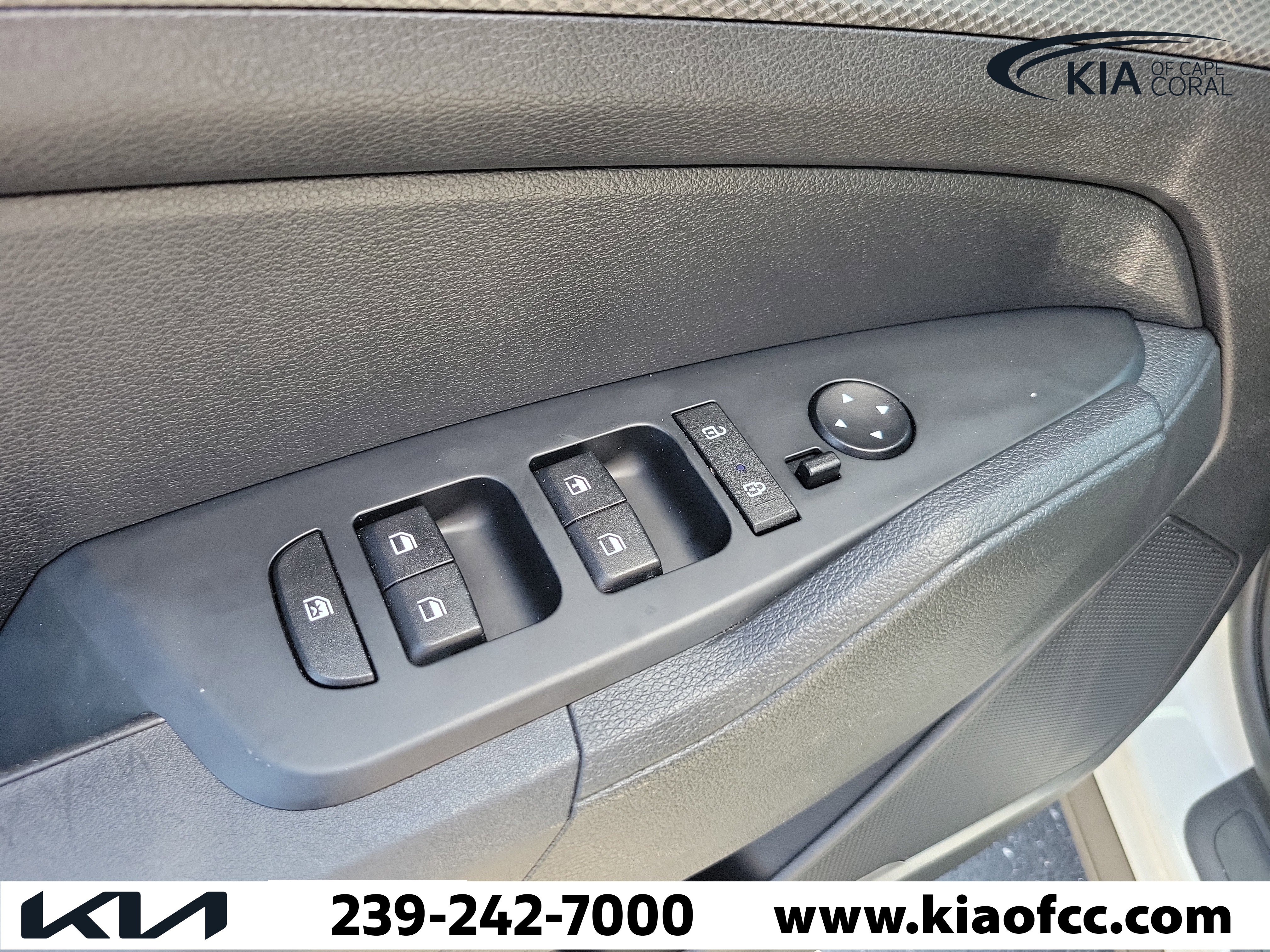 Certified 2024 Kia Sportage LX FWD image 21