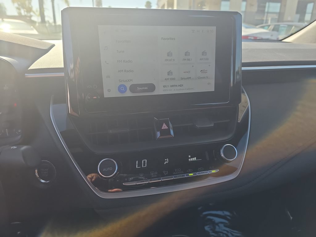 Used 2025 Toyota Corolla SE FWD image 12