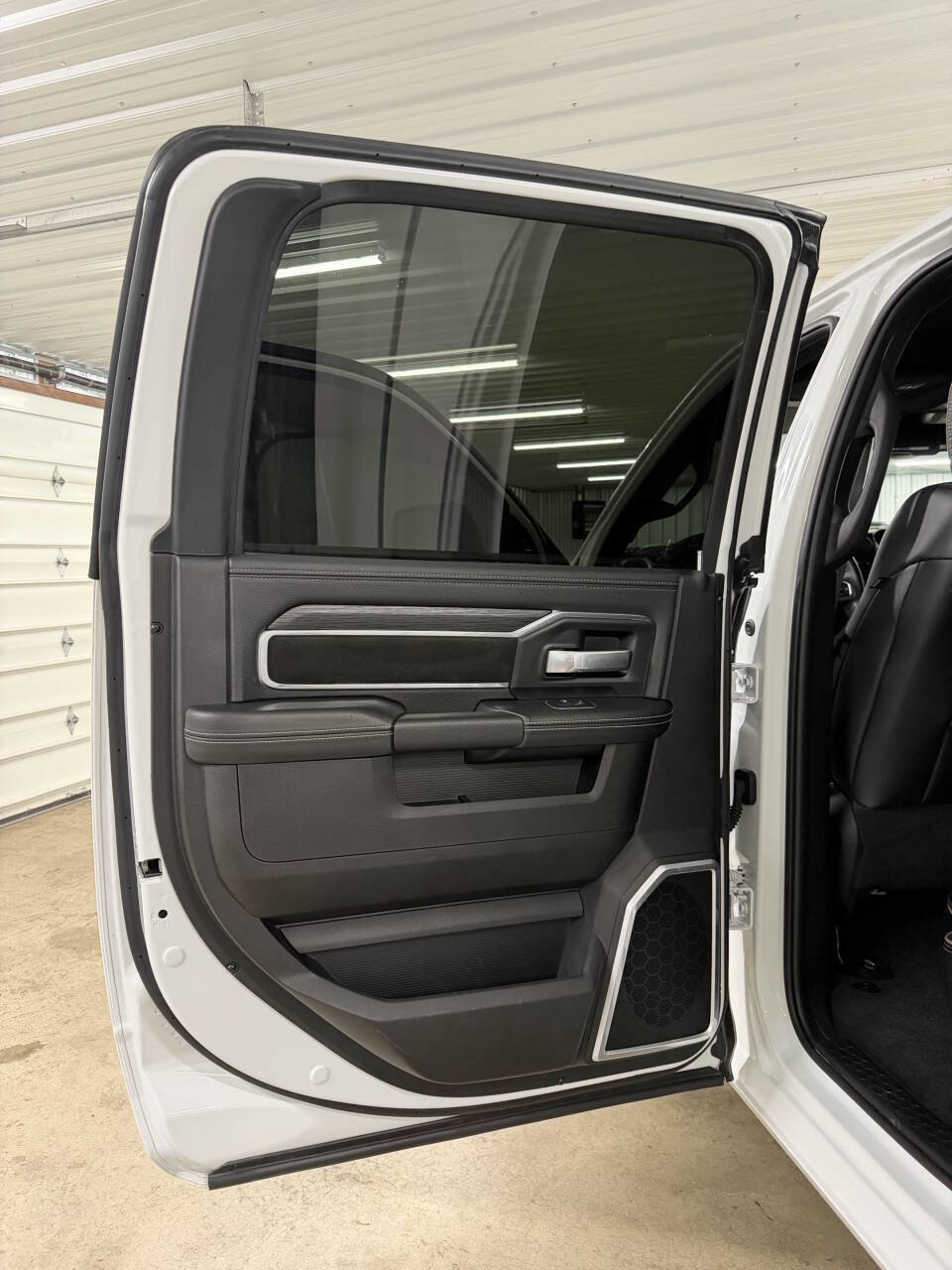 Used 2024 RAM 3500 Laramie w/ Night Edition image 49