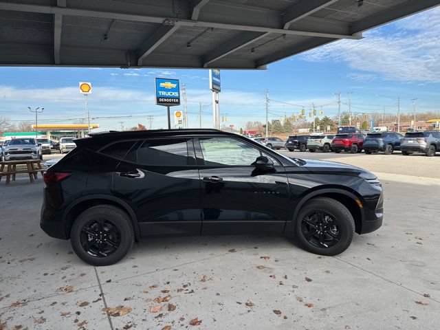 New 2026 Chevrolet Blazer LT w/ Midnight/Sport Edition AWD/4WD image 5