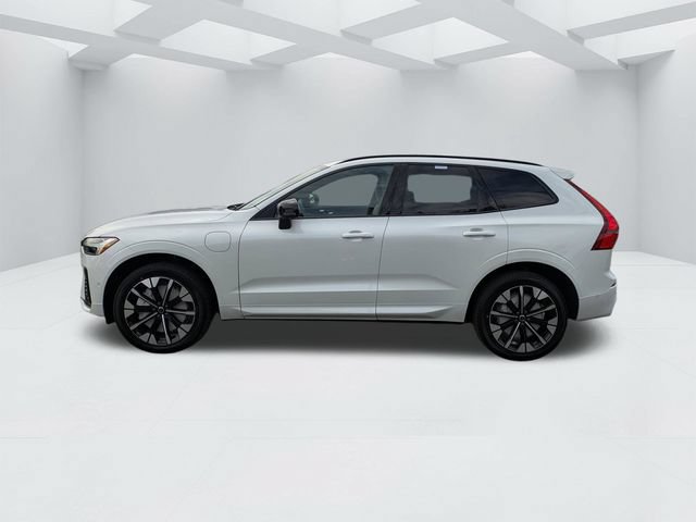 New 2026 Volvo XC60 T8 Plus w/ Protection Package Premier AWD/4WD image 7