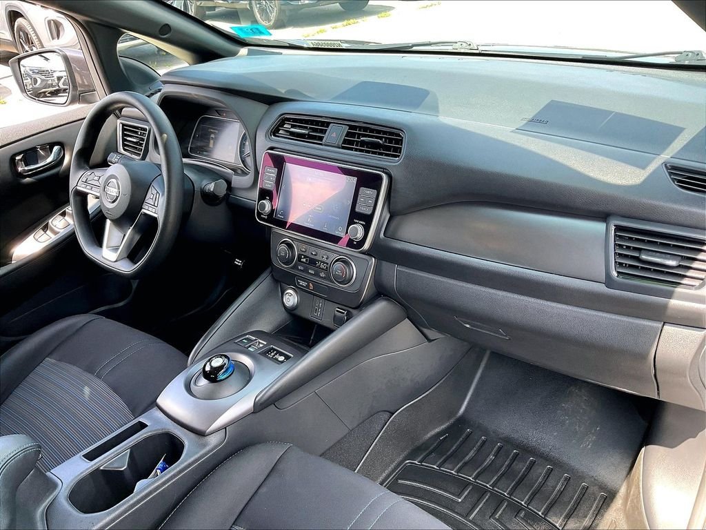 Used 2022 Nissan Leaf S FWD image 13