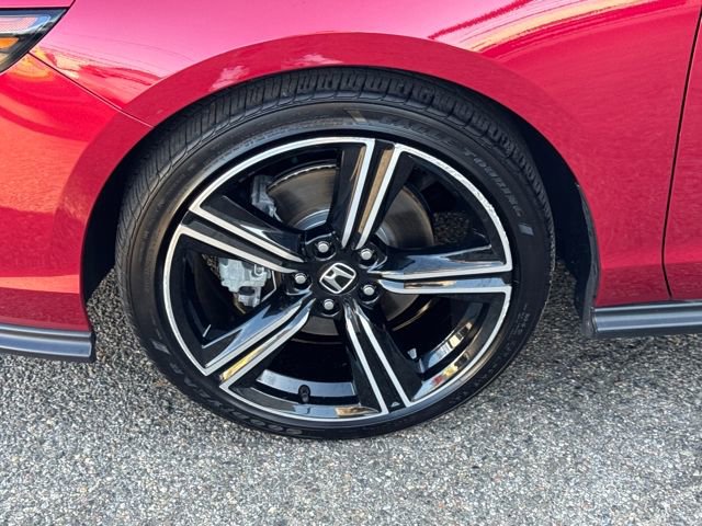 Used 2024 Honda Accord Sport image 2